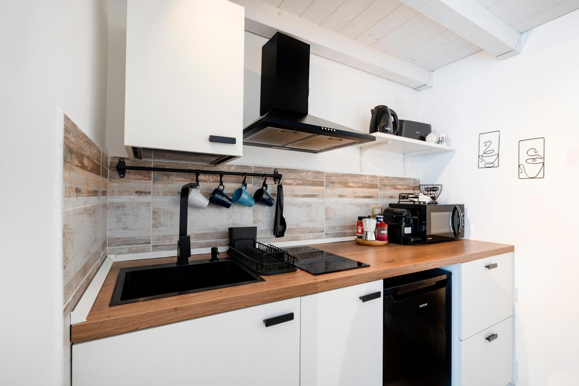 Liz Apartment Бари Экстерьер фото