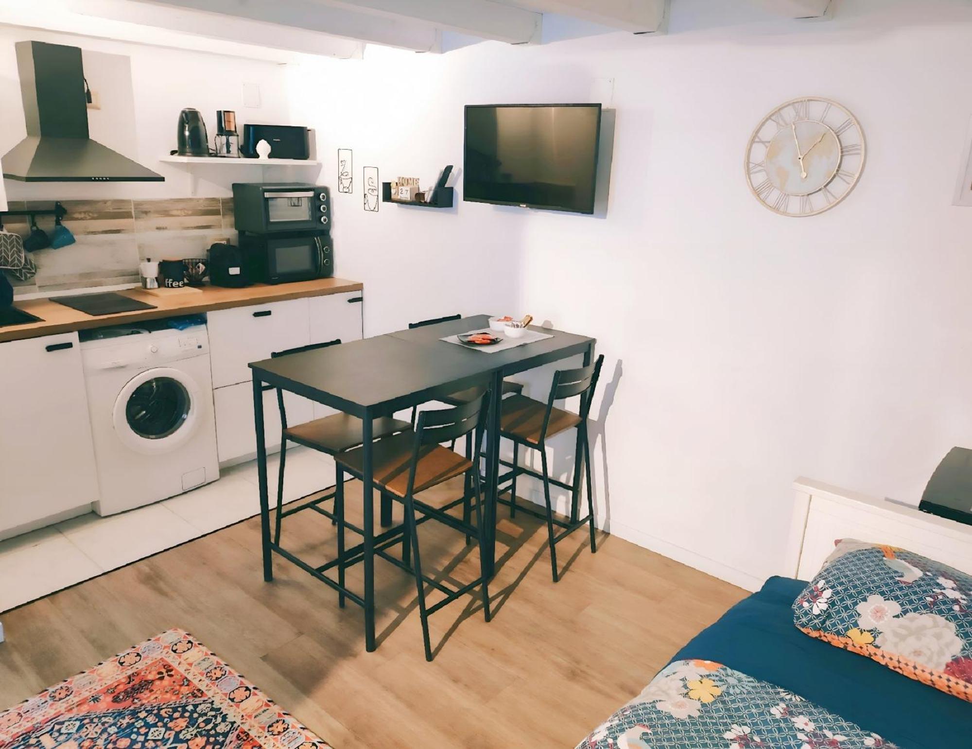 Liz Apartment Бари Экстерьер фото