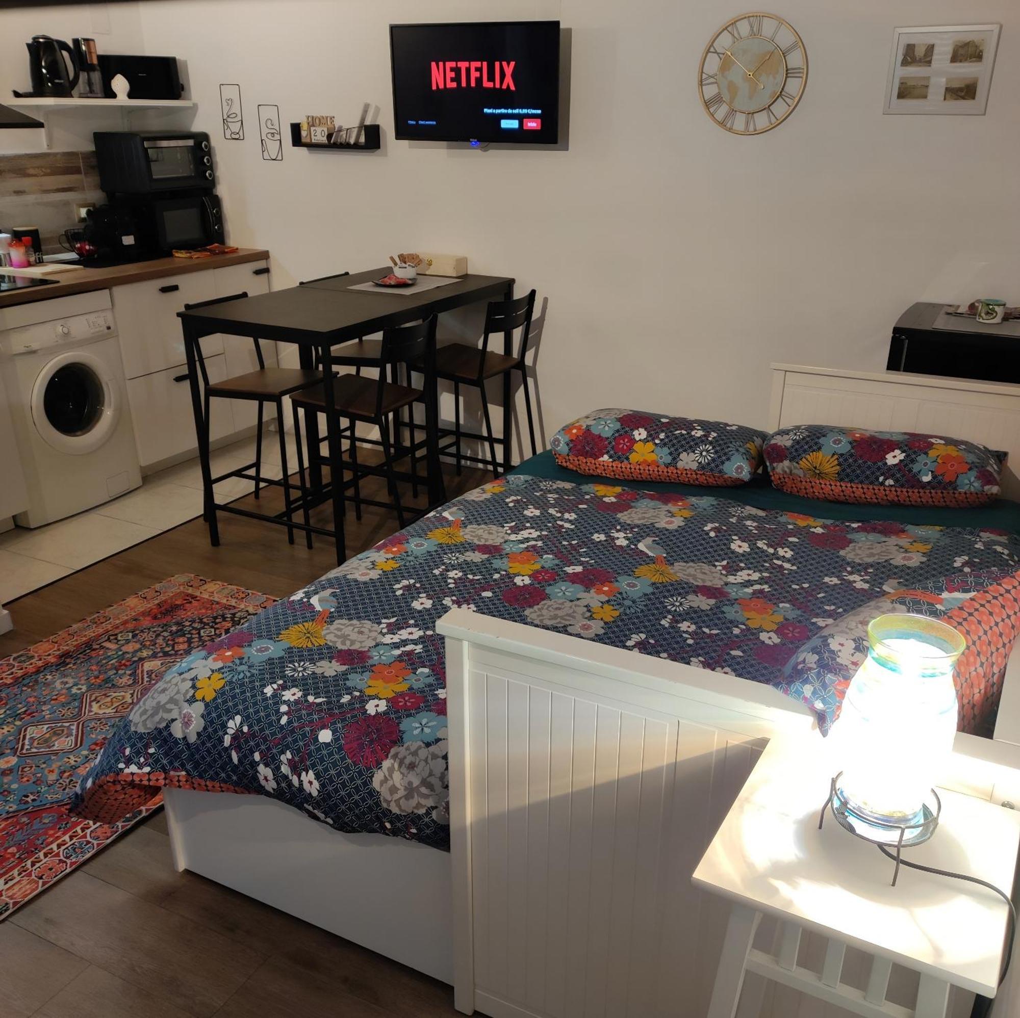 Liz Apartment Бари Экстерьер фото
